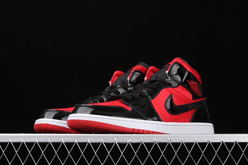 All categories Air Jordan Jordan series basketball shoes Air Jordan 1 Mid Air Jordan 1 Mid WMNS AJ1 Joe 1 black red patent leather silk BQ6472-600